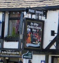Ye Olde Cheshire Cheese Inn, Castleton. Another old pub in the Peak District